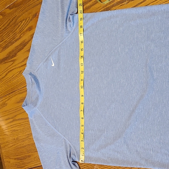 Nike Dri-fit Athletic Shirt - Picture 5 of 6